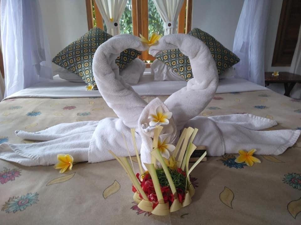 Hotel Omunity Bali à Singaraja Extérieur photo