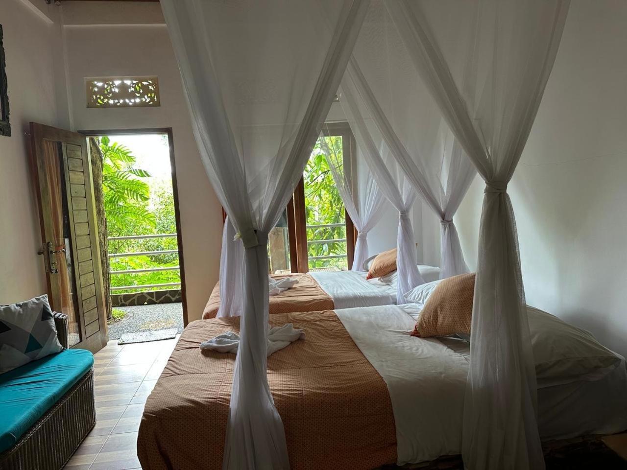 Hotel Omunity Bali à Singaraja Extérieur photo
