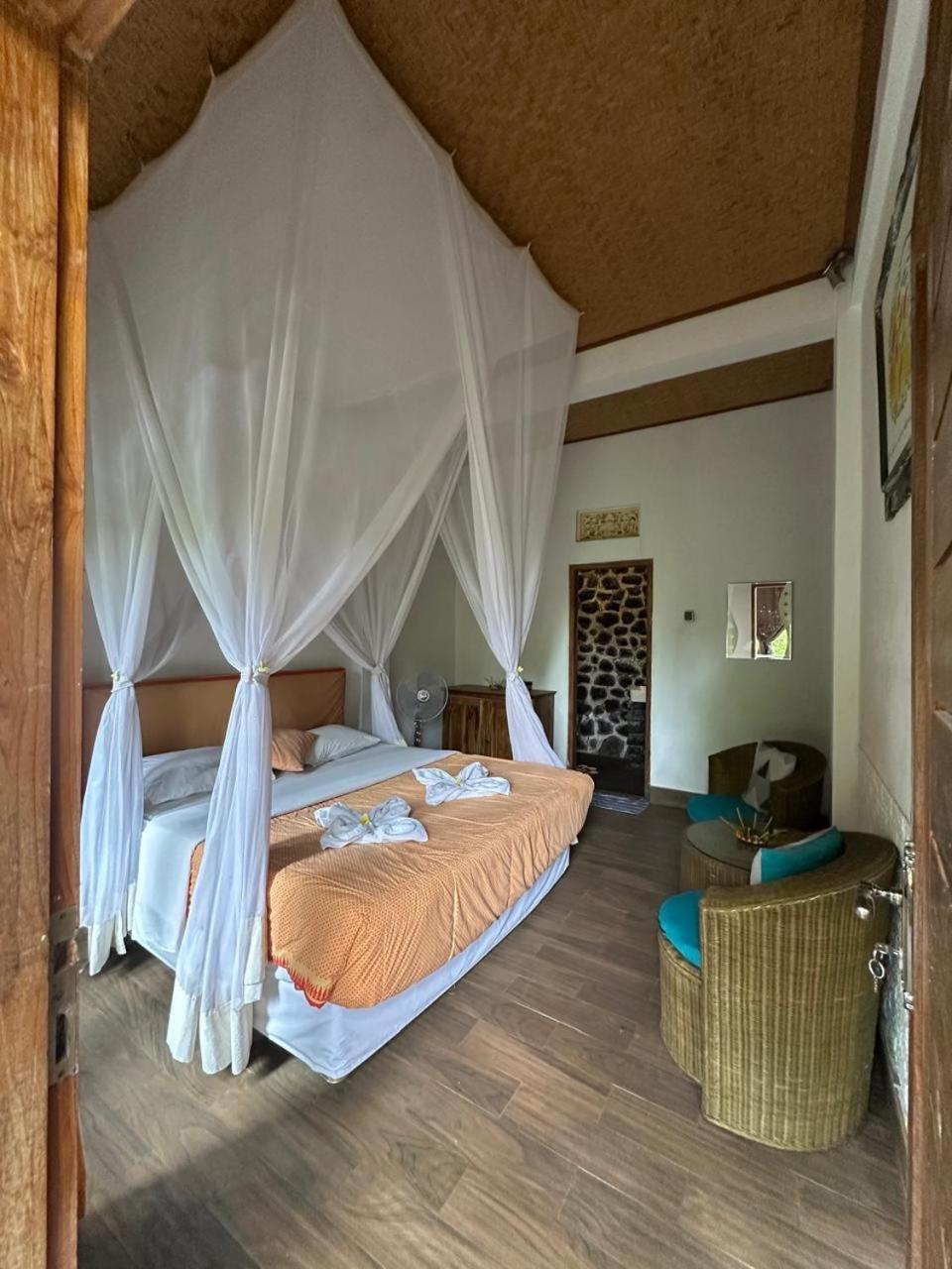 Hotel Omunity Bali à Singaraja Extérieur photo
