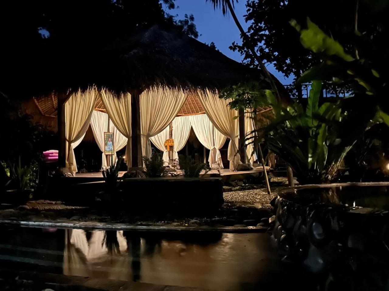 Hotel Omunity Bali à Singaraja Extérieur photo