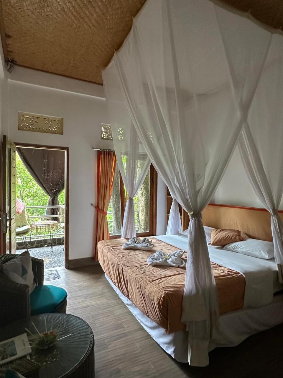 Hotel Omunity Bali à Singaraja Extérieur photo