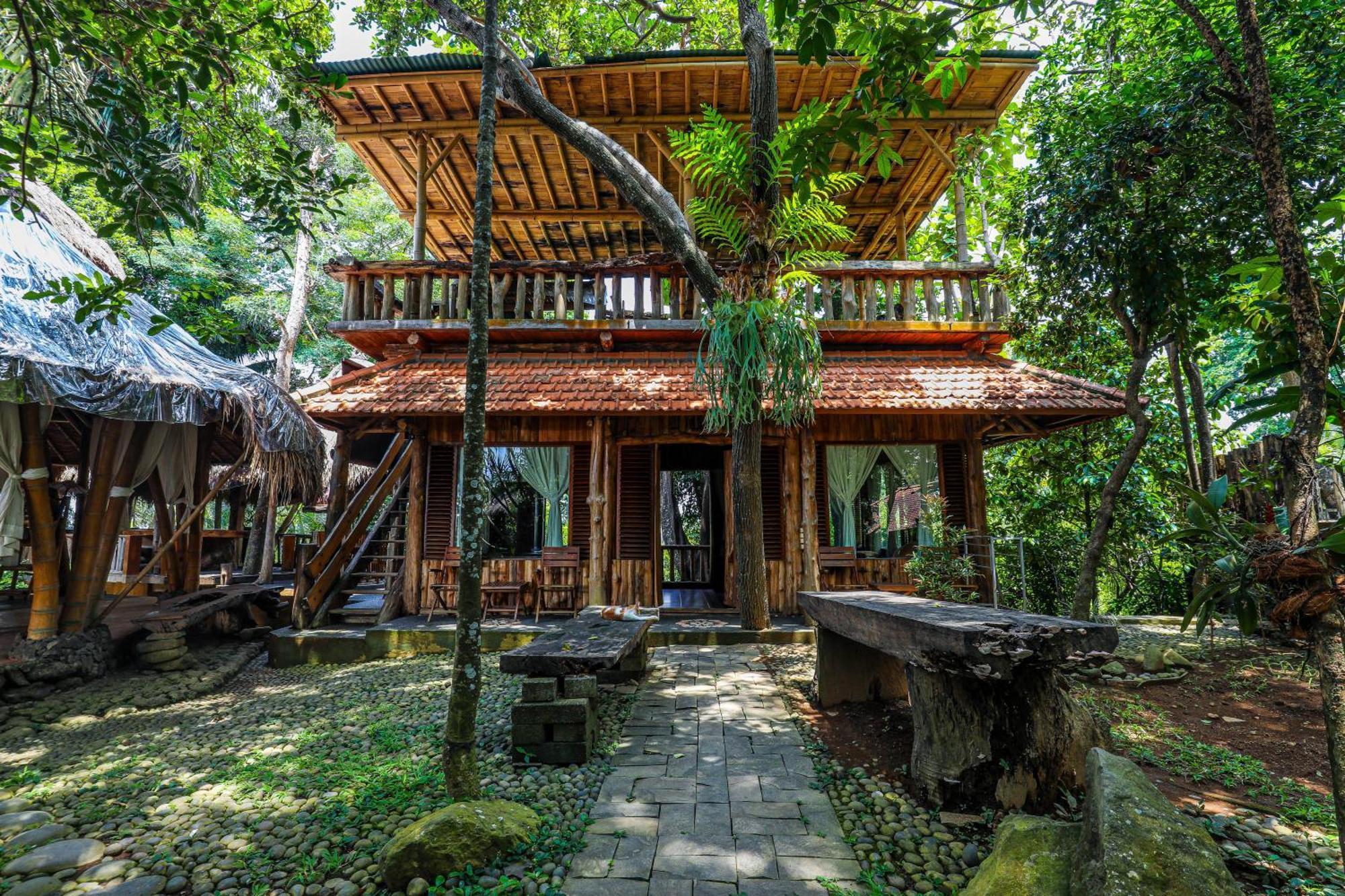 Hotel Omunity Bali à Singaraja Extérieur photo