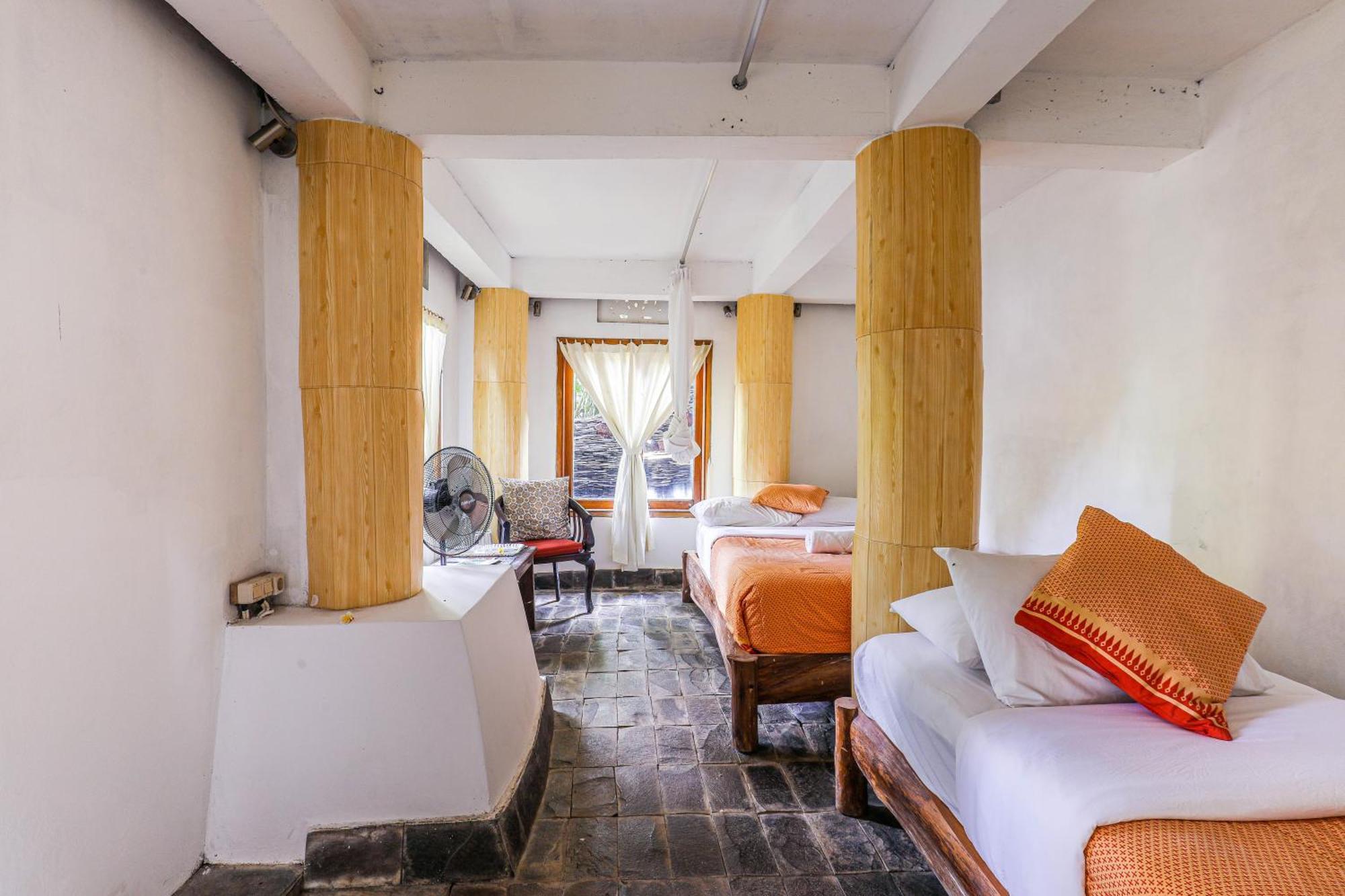 Hotel Omunity Bali à Singaraja Extérieur photo