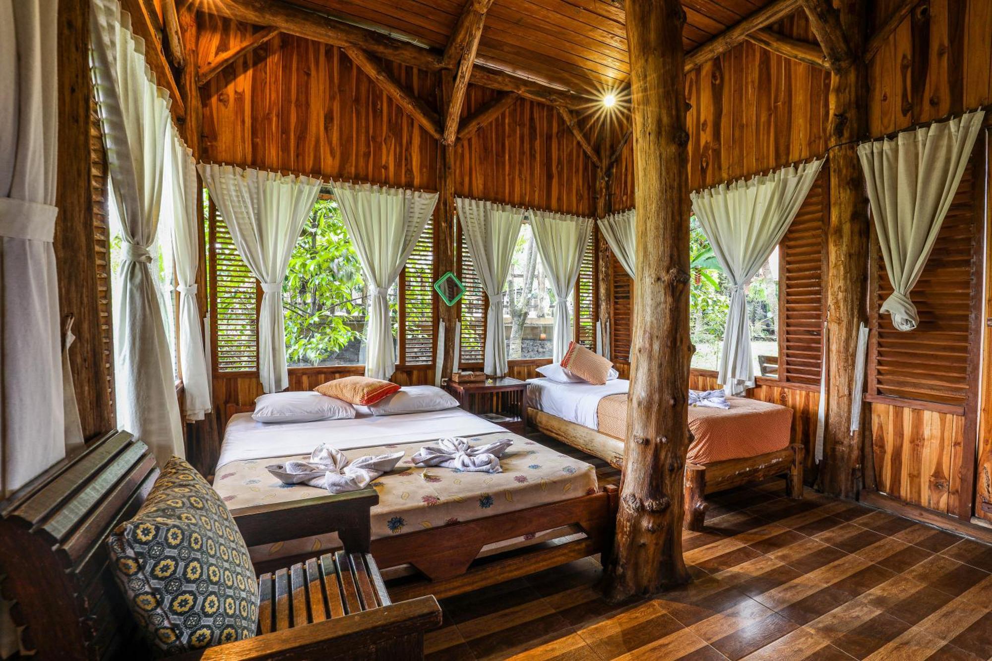Hotel Omunity Bali à Singaraja Extérieur photo